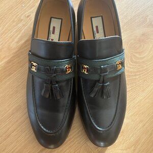New Black Loafers with Tassels and Interlocking Gs Size 39